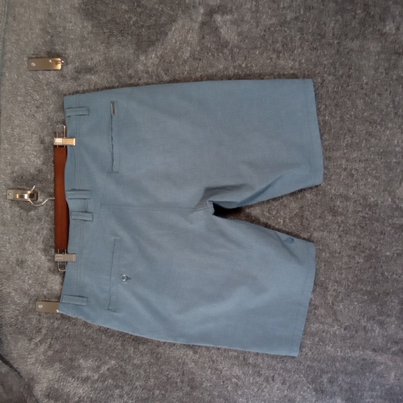 Volcom Blue Flat Front Shorts Casual Style Surf N Turf 4 Way Stretch Mens 38 - Picture 3 of 9